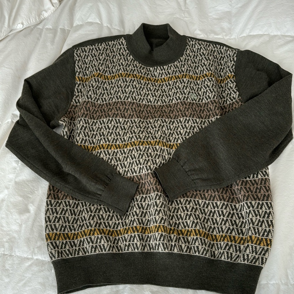 Turtle neck shirt